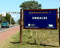 Cartel de acceso a Embalse, Embalse de Río Tercero, Calamuchita, Córdoba, Argentina
